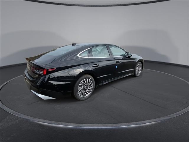 new 2025 Hyundai Sonata Hybrid car, priced at $29,328