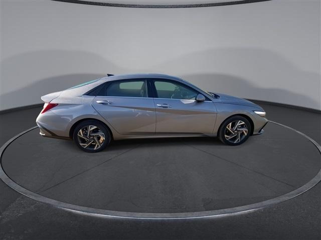 new 2024 Hyundai Elantra car, priced at $24,336