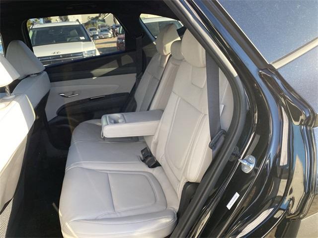 new 2025 Hyundai TUCSON Hybrid car, priced at $41,960