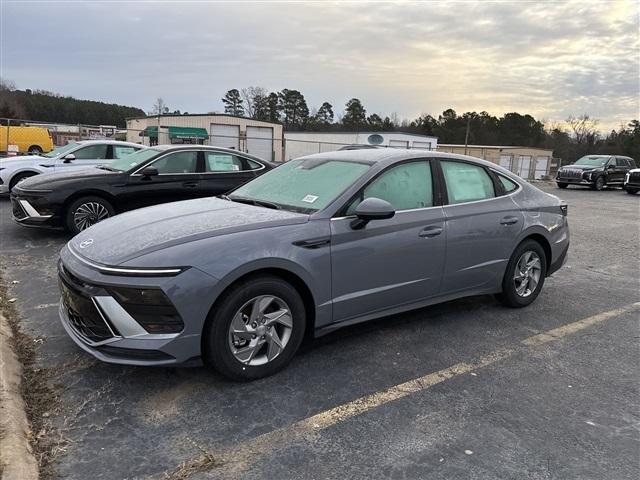 new 2025 Hyundai Sonata car, priced at $28,070