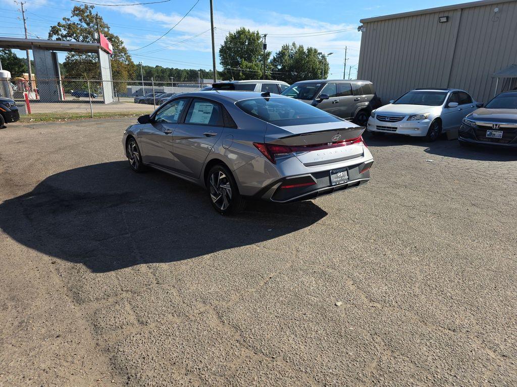 new 2025 Hyundai Elantra car, priced at $24,910