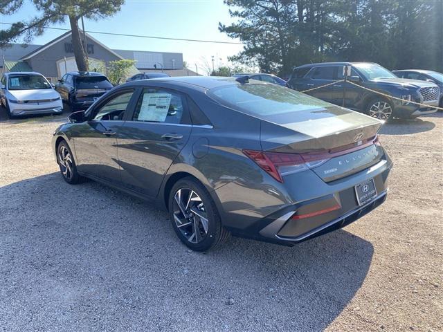 new 2024 Hyundai Elantra car, priced at $23,305