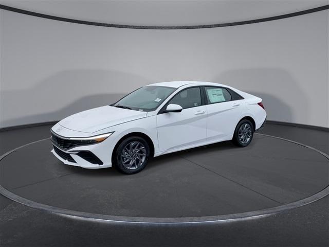 new 2024 Hyundai Elantra HEV car, priced at $26,267