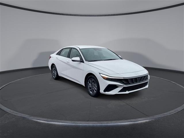 new 2024 Hyundai Elantra HEV car, priced at $26,267