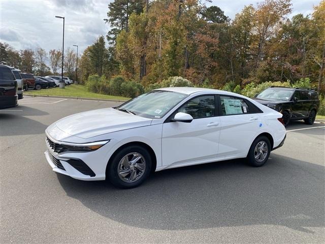 new 2025 Hyundai Elantra car, priced at $24,050