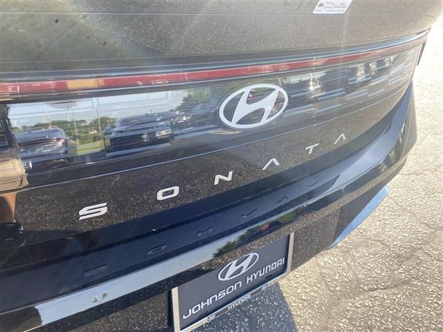 new 2024 Hyundai Sonata car, priced at $25,334