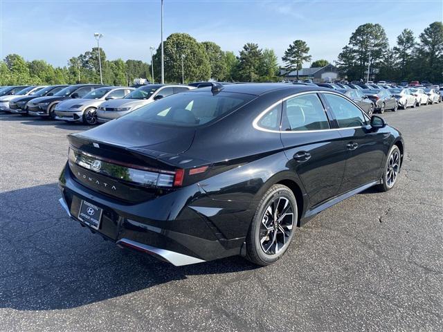 new 2024 Hyundai Sonata car, priced at $25,334