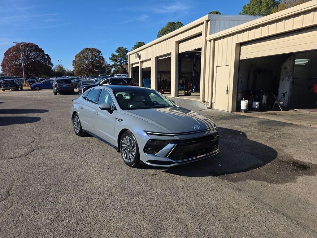 new 2026 Hyundai Sonata Hybrid car, priced at $39,575
