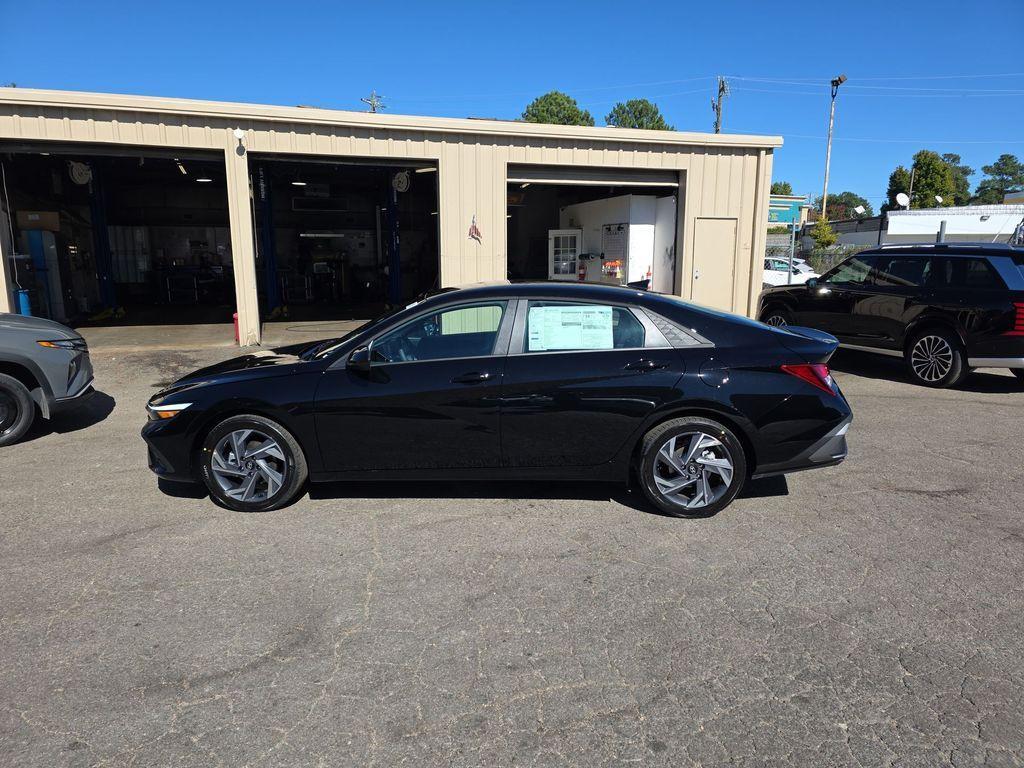 new 2025 Hyundai Elantra car, priced at $24,910