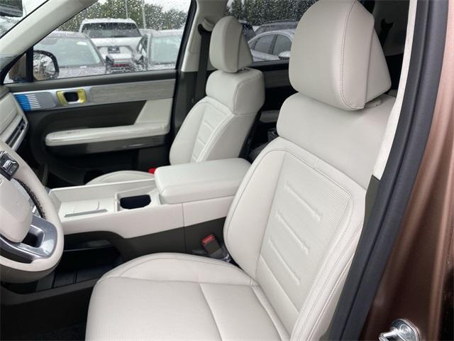 new 2025 Hyundai Santa Fe car, priced at $47,555