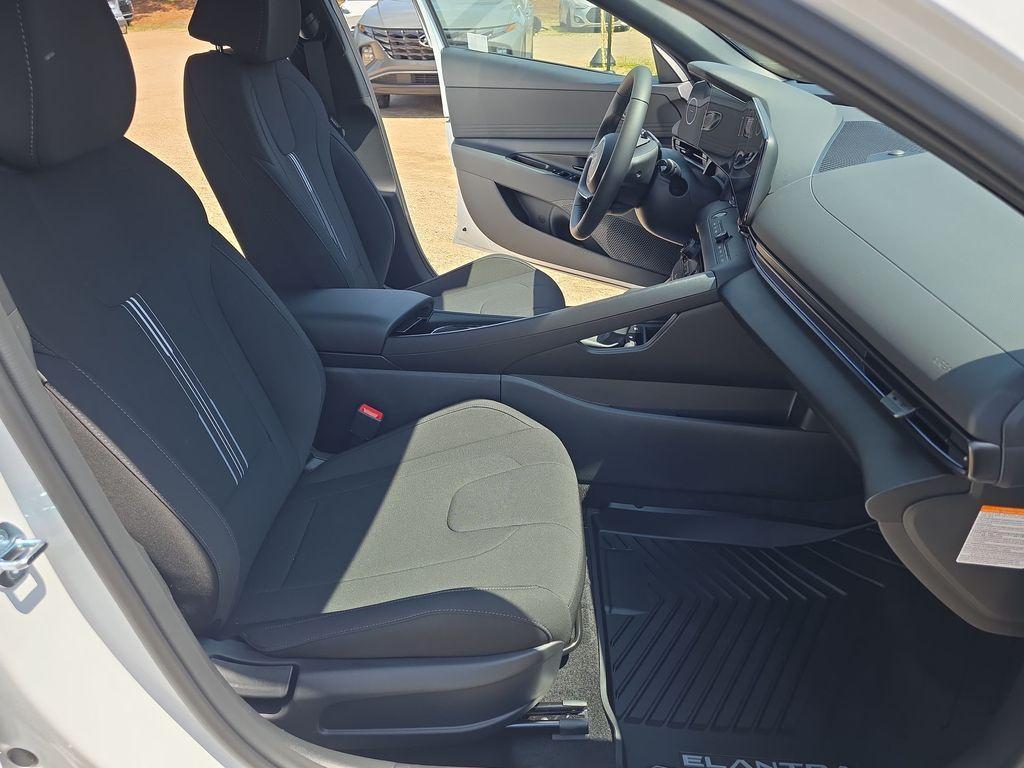 new 2025 Hyundai ELANTRA HEV car, priced at $29,690