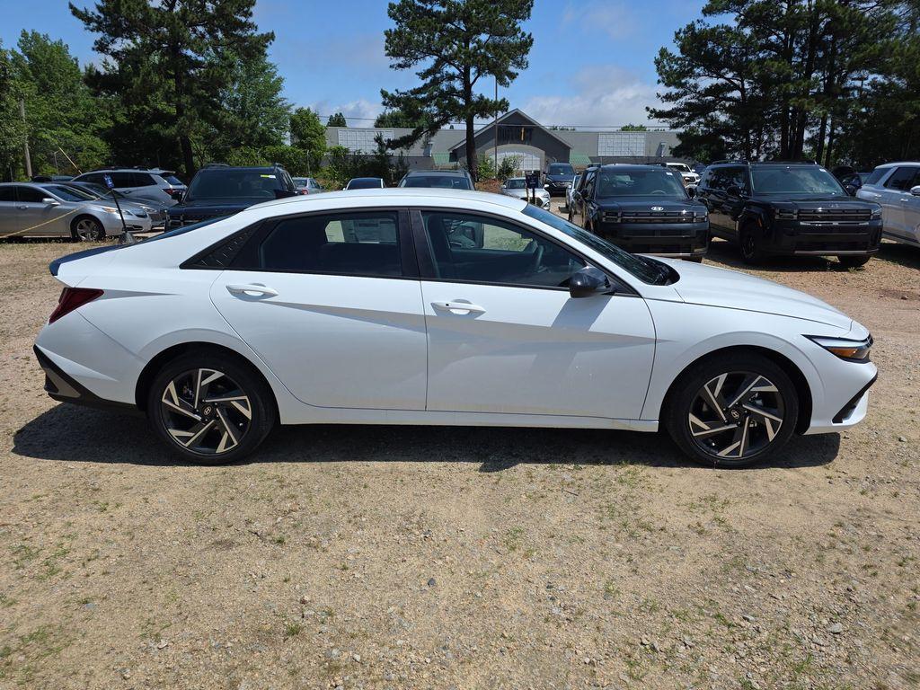 new 2025 Hyundai ELANTRA HEV car, priced at $29,690