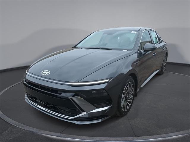 new 2025 Hyundai Sonata Hybrid car, priced at $31,580