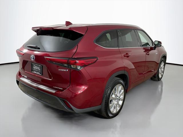used 2021 Toyota Highlander Hybrid car, priced at $35,998