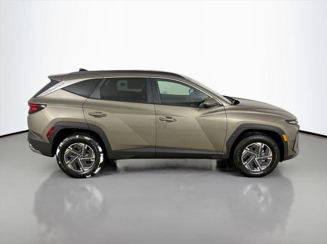 new 2025 Hyundai Tucson Hybrid car, priced at $34,250