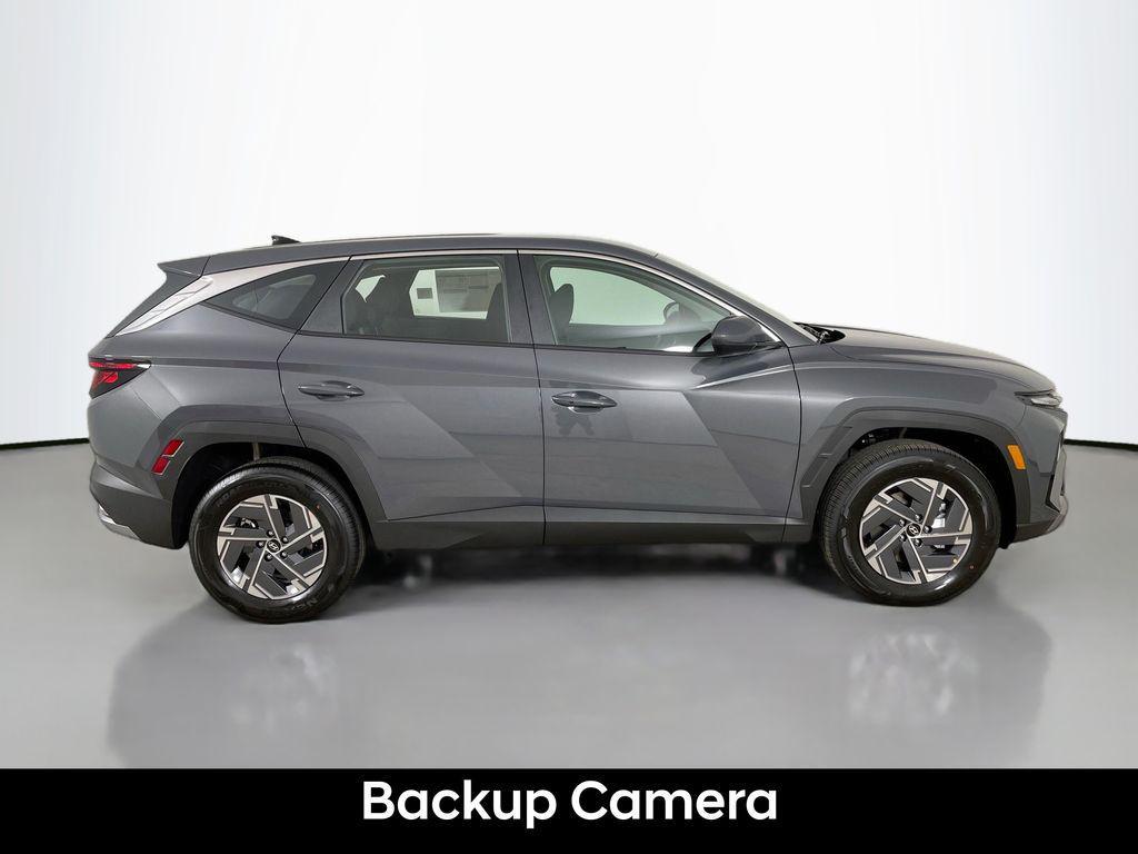 new 2026 Hyundai TUCSON Hybrid car, priced at $33,760