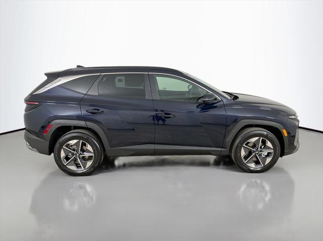 new 2025 Hyundai Tucson Hybrid car, priced at $38,435