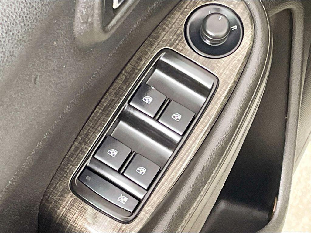 used 2015 Chevrolet Malibu car, priced at $9,250