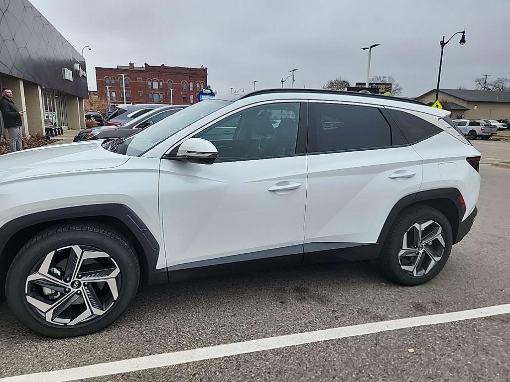 used 2022 Hyundai TUCSON Hybrid car, priced at $26,985