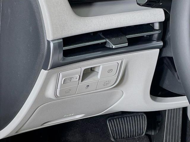 new 2025 Hyundai TUCSON Hybrid car, priced at $35,579