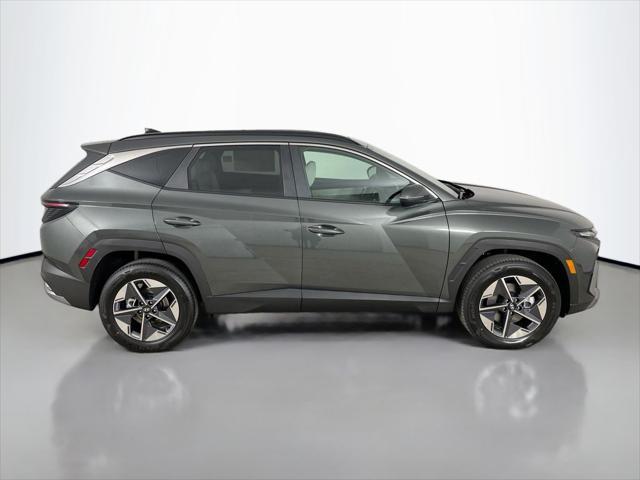 new 2025 Hyundai TUCSON Hybrid car, priced at $35,579