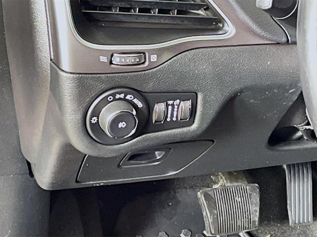 used 2020 Jeep Cherokee car, priced at $16,699