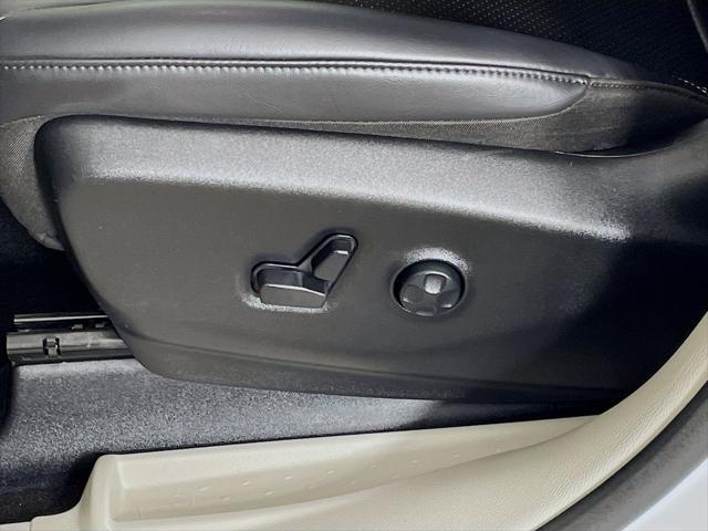 used 2023 Chrysler Pacifica car, priced at $24,798