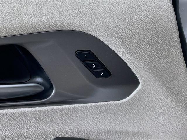 used 2023 Chrysler Pacifica car, priced at $24,798