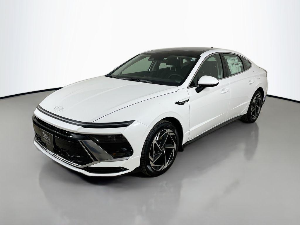new 2025 Hyundai Sonata car, priced at $29,222