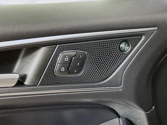 used 2022 Ford Edge car, priced at $23,999