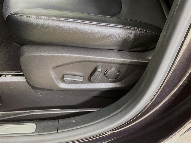 used 2022 Ford Edge car, priced at $23,999