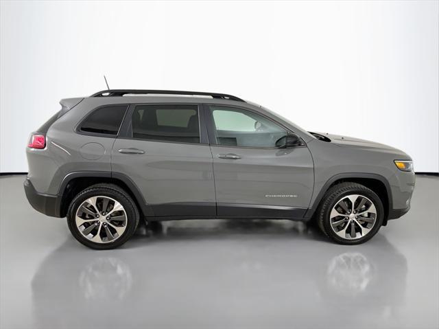 used 2022 Jeep Cherokee car, priced at $25,997