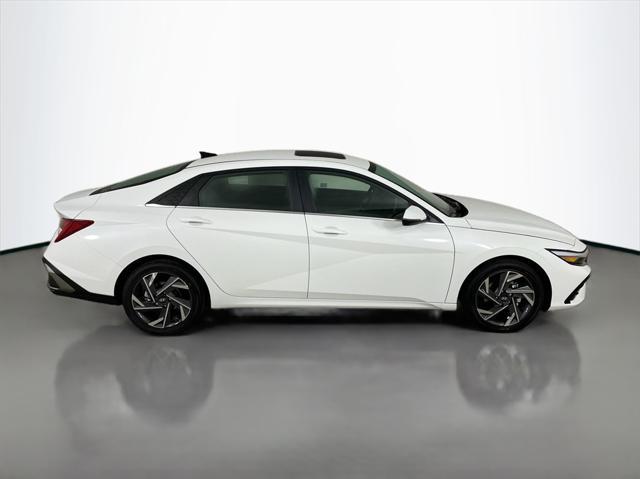 new 2025 Hyundai Elantra car, priced at $27,720