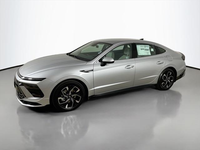 new 2024 Hyundai Sonata car, priced at $28,750