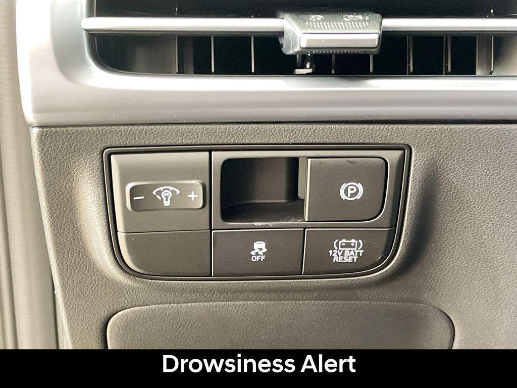 new 2026 Hyundai TUCSON Hybrid car, priced at $30,585