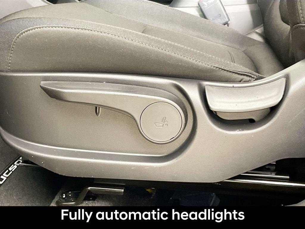 new 2026 Hyundai TUCSON Hybrid car, priced at $30,585