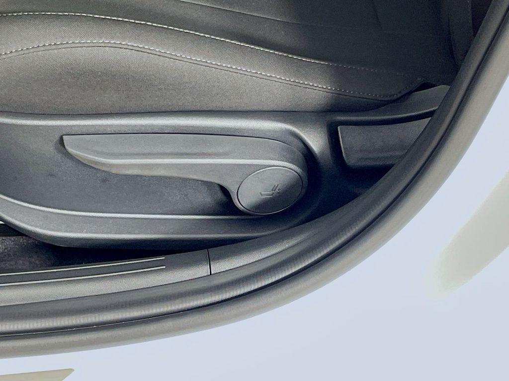 new 2025 Hyundai Elantra car, priced at $23,989