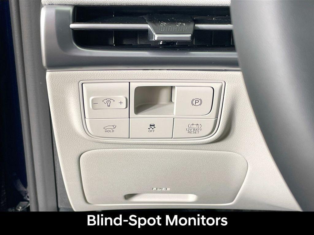 new 2026 Hyundai TUCSON Hybrid car, priced at $40,055