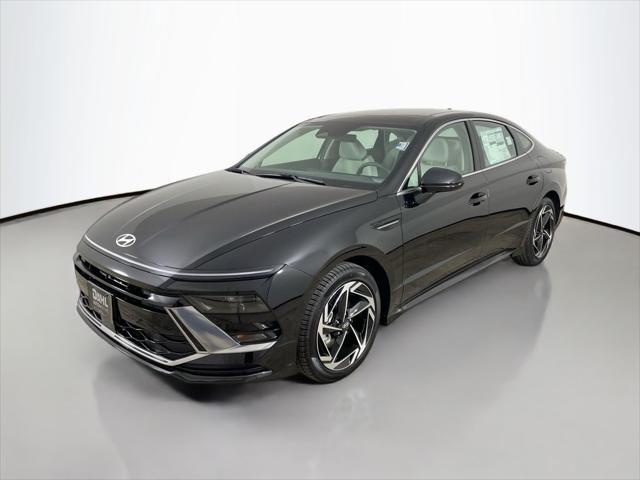 new 2025 Hyundai Sonata car, priced at $30,189