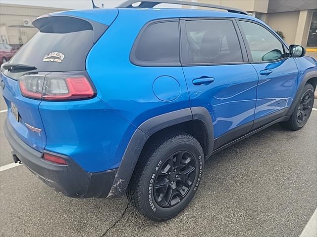 used 2019 Jeep Cherokee car, priced at $18,495