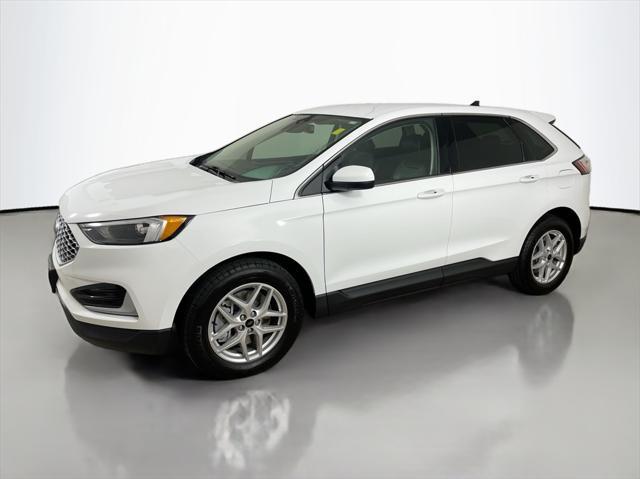 used 2024 Ford Edge car, priced at $33,875