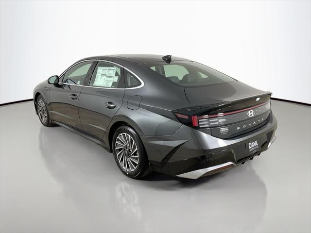 new 2025 Hyundai Sonata Hybrid car, priced at $38,199