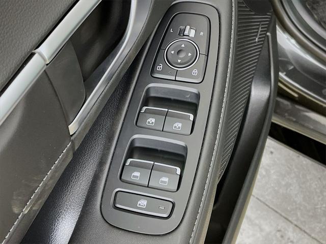 new 2025 Hyundai Sonata Hybrid car, priced at $38,199