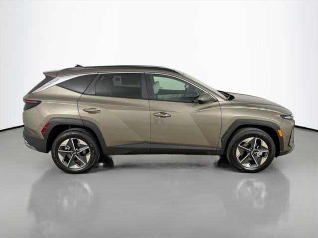 new 2025 Hyundai Tucson Hybrid car, priced at $37,500