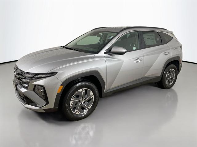 new 2025 Hyundai TUCSON Hybrid car