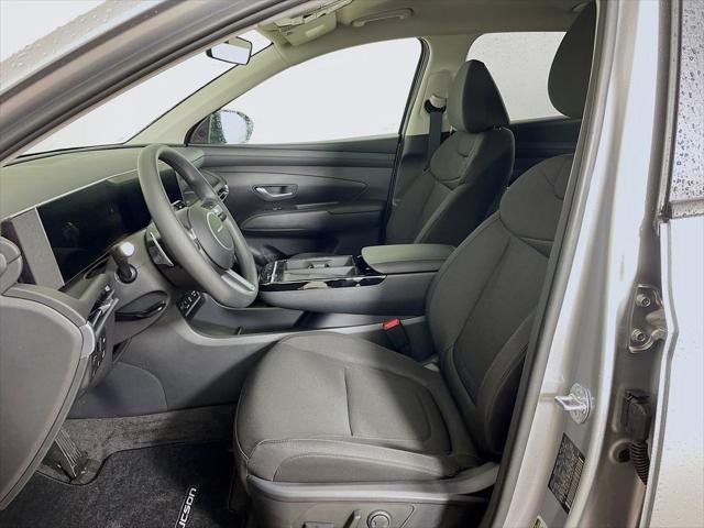 new 2025 Hyundai TUCSON Hybrid car