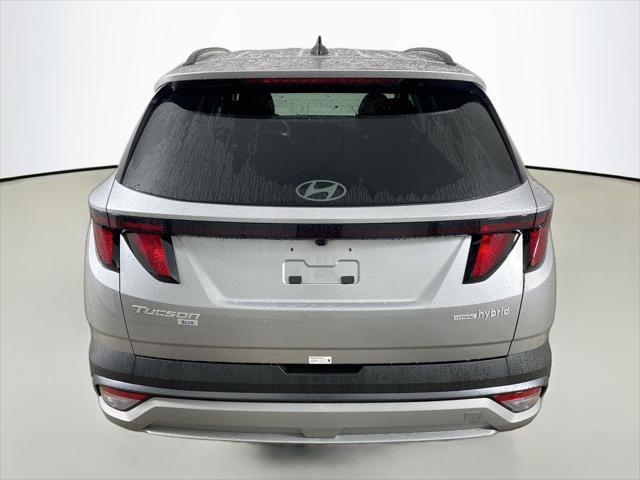 new 2025 Hyundai TUCSON Hybrid car