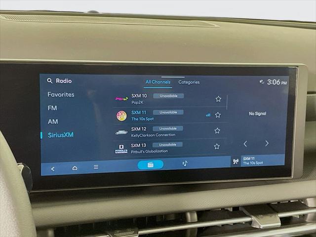 new 2025 Hyundai TUCSON Hybrid car