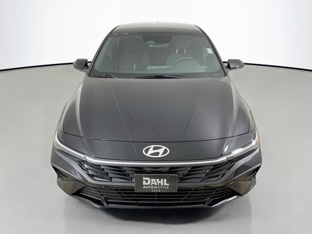 new 2025 Hyundai Elantra HEV car, priced at $27,934