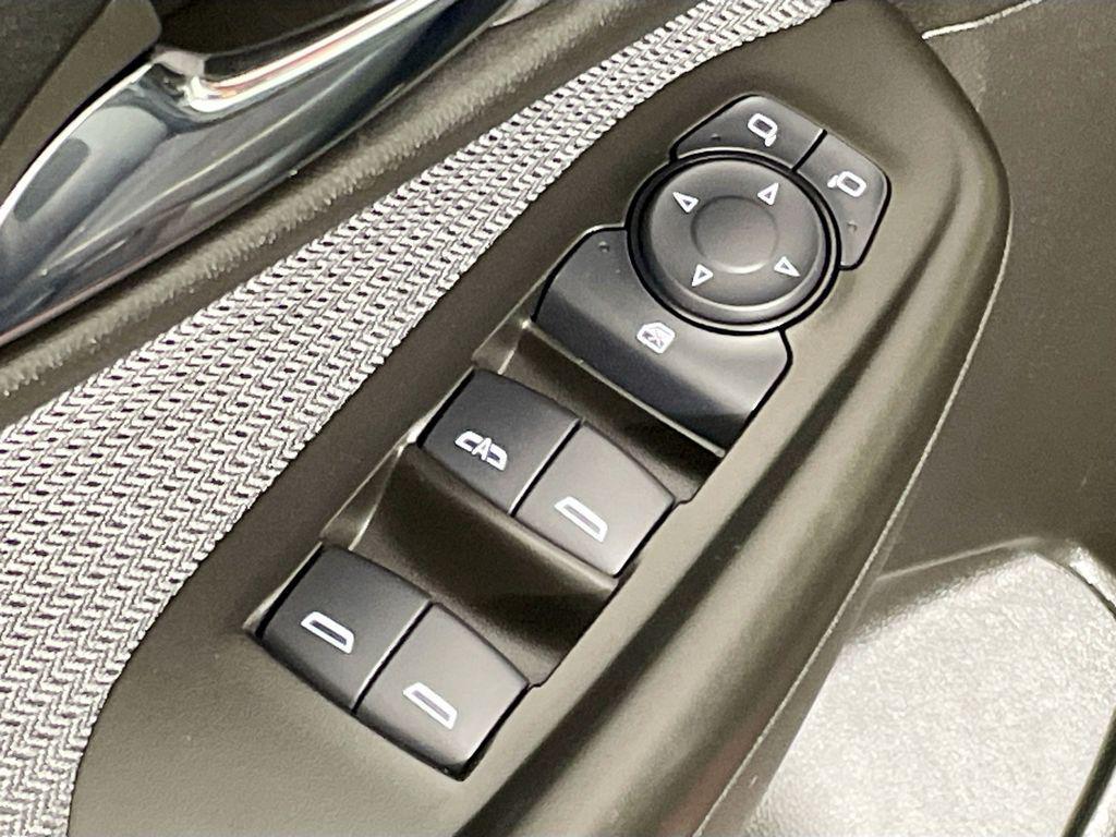 used 2025 Chevrolet TrailBlazer car, priced at $24,478